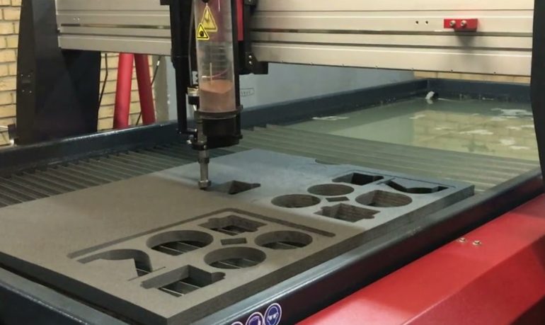 Изготовление ложементов лазерной резкой и ЧПУ: когда оправдана высокая точность