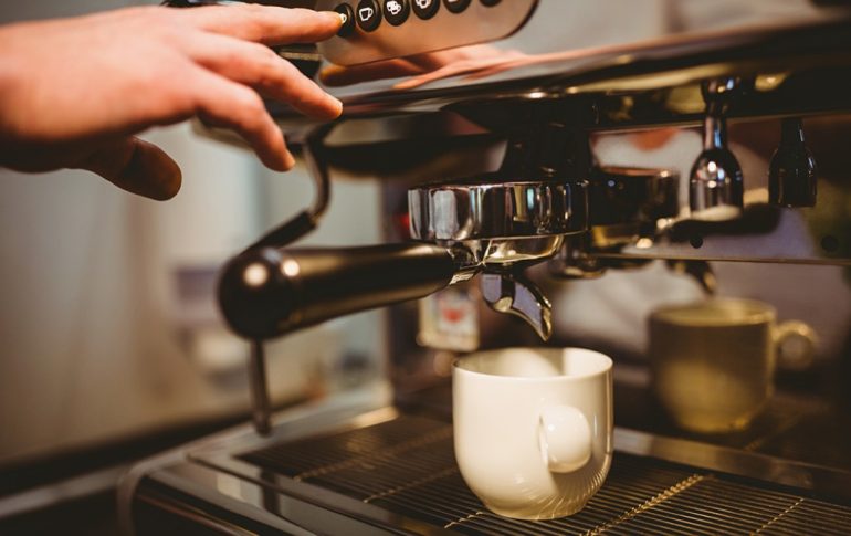 Почему современные кофемашины превзошли бариста: секреты идеального кофе одной кнопкой